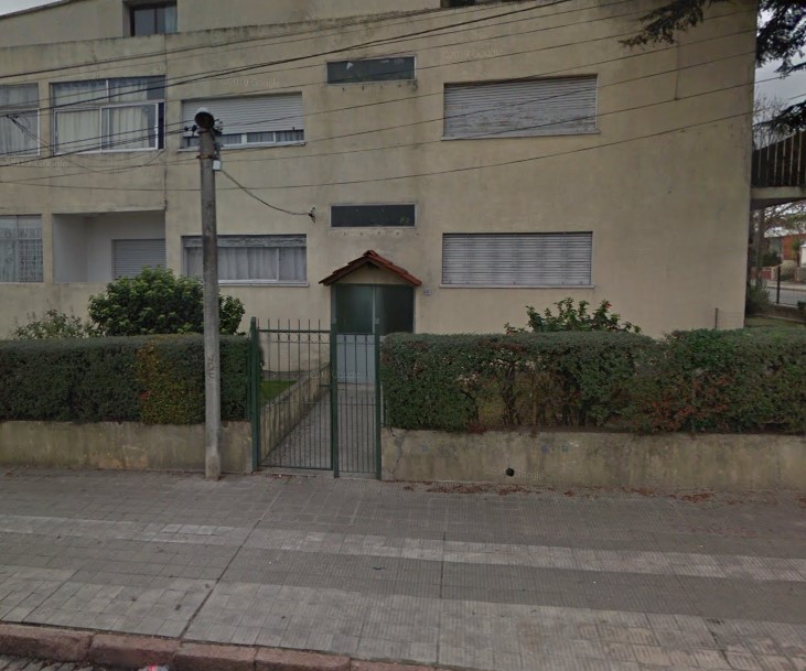 Apartamento en P.B. en barrio Pérez Castellanos