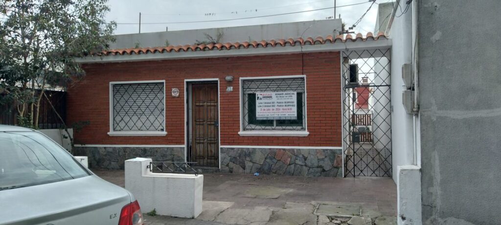 Dos casas PH en lotes separados muy bien ubicadas en Aires Puros