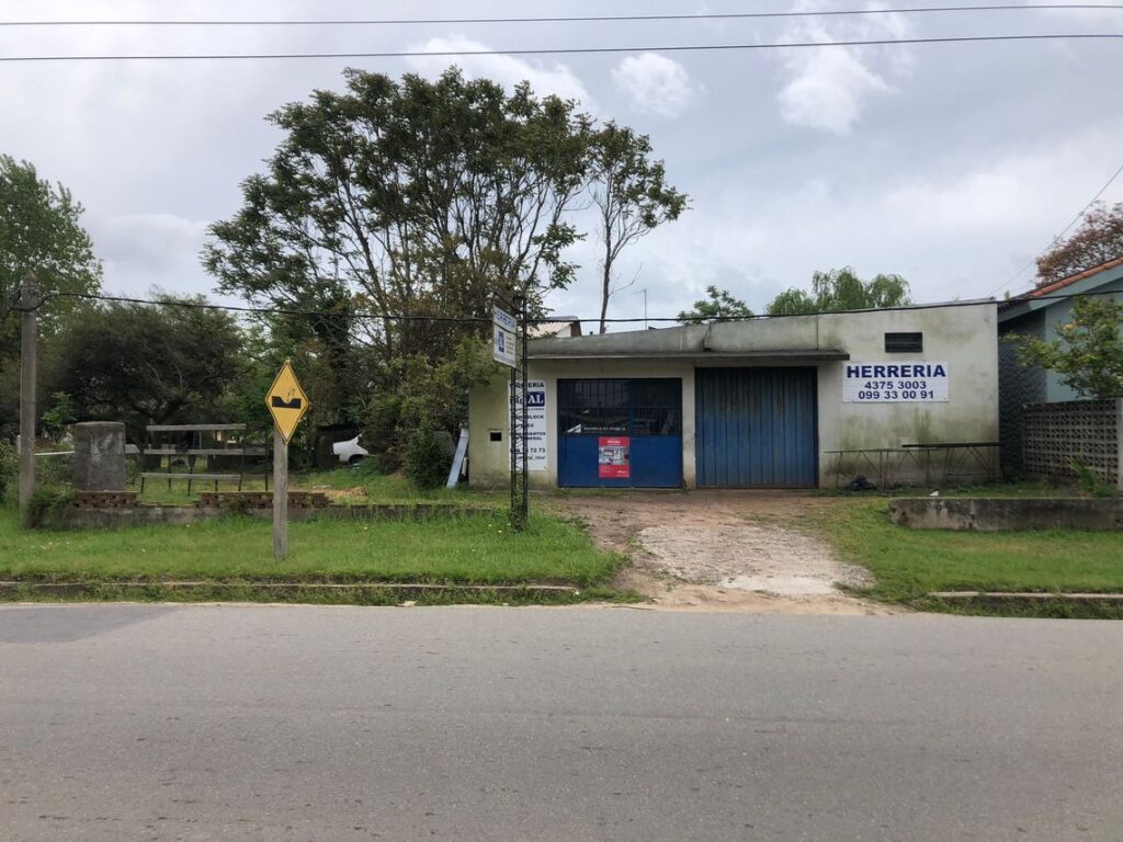 Terreno esquina en Parque del Plata