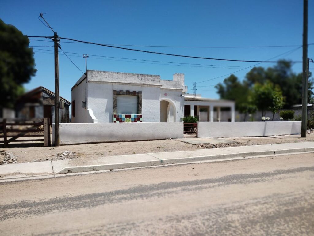 Muy buena casa con terreno en Trinidad – Flores