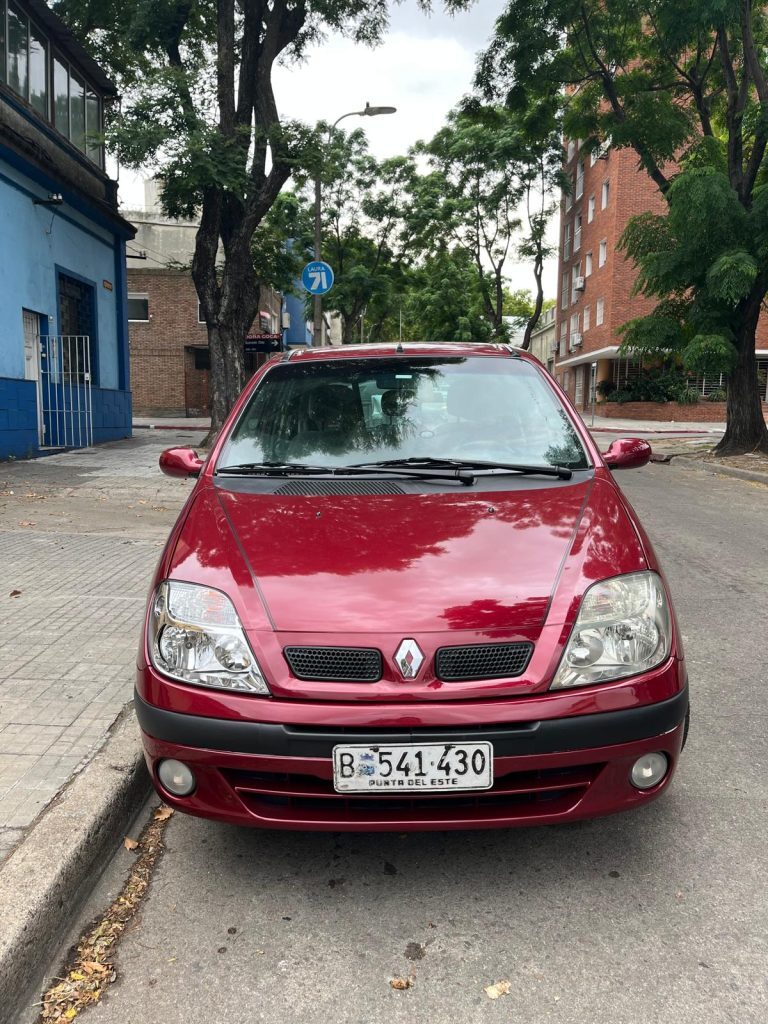 Renault Scenic Privilege año 2004