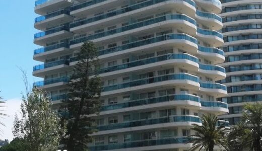 Excelente apartamento de 3 dormitorios, 3 baños y cocheras en Punta del Este