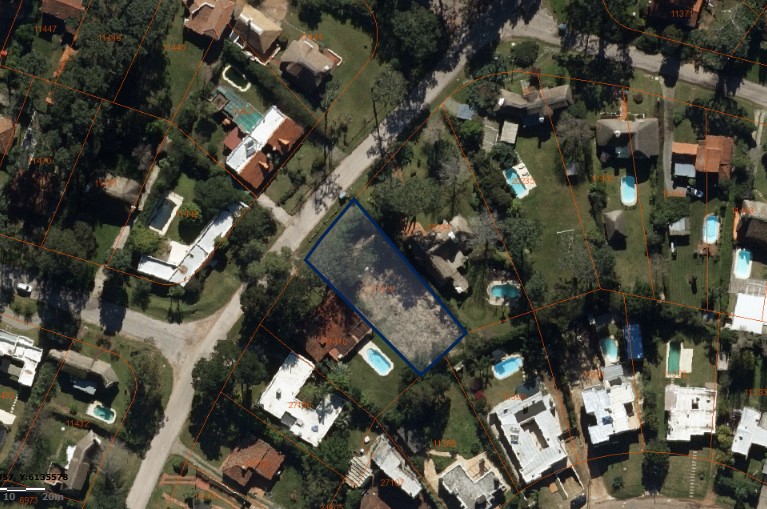 Terreno en excelente ubicación en Pinares – Punta del Este