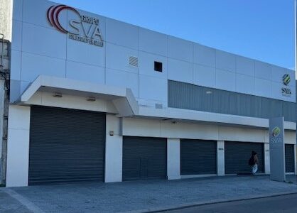 Moderno e importante local comercial en Avda. Gral. Flores 3821