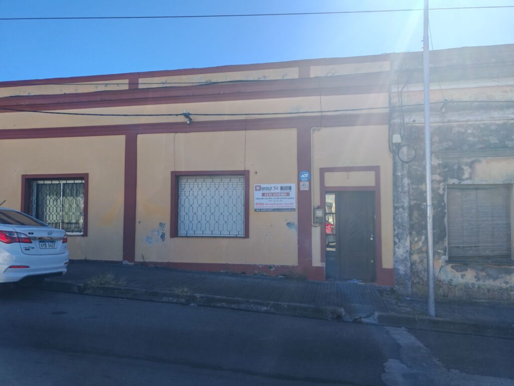 Casa cómoda, sólida y bien construida en Mercedes