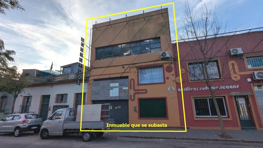 Esplendido local en barrio Goes – Guadalupe casi Defensa