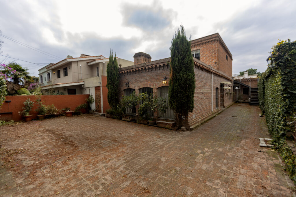 Muy buena casa en Carrasco