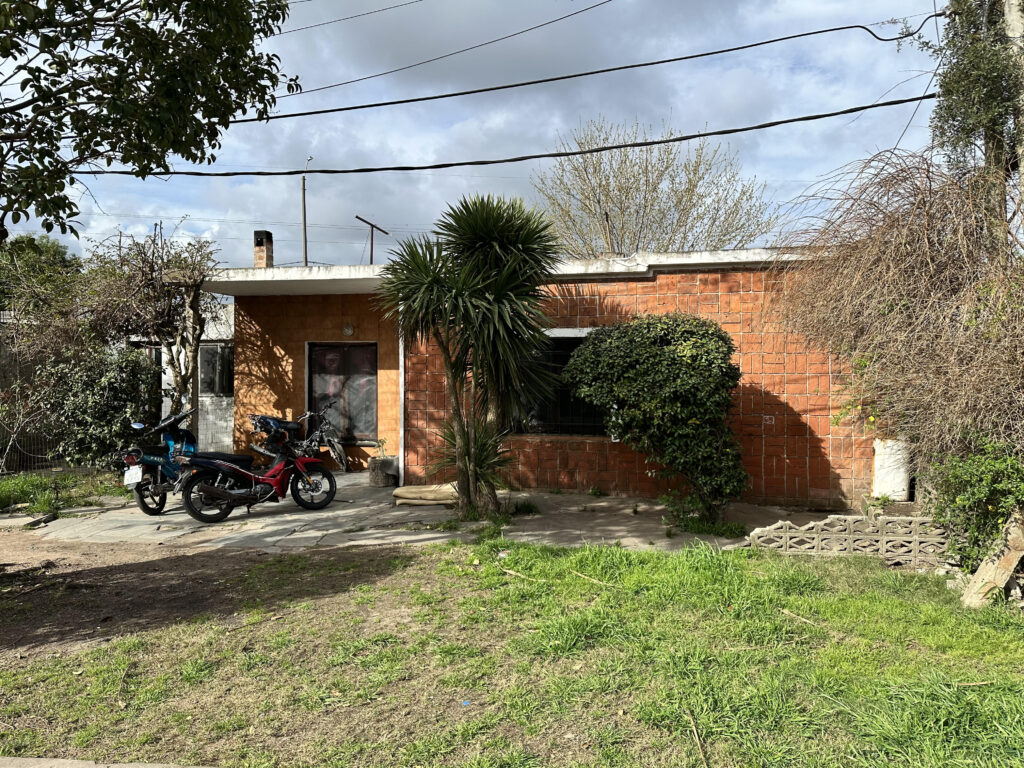 Terreno en con construcciones y mejoras en Maldonado