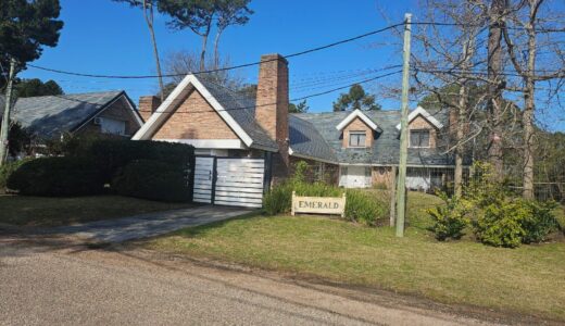Exclusiva residencia en Punta del Este, chalet “Emerald”
