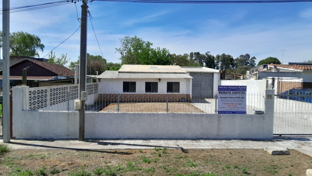 Casa en Colón a metros de la Terminal