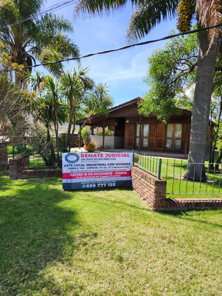 Local industrial con vivienda en Atlántida