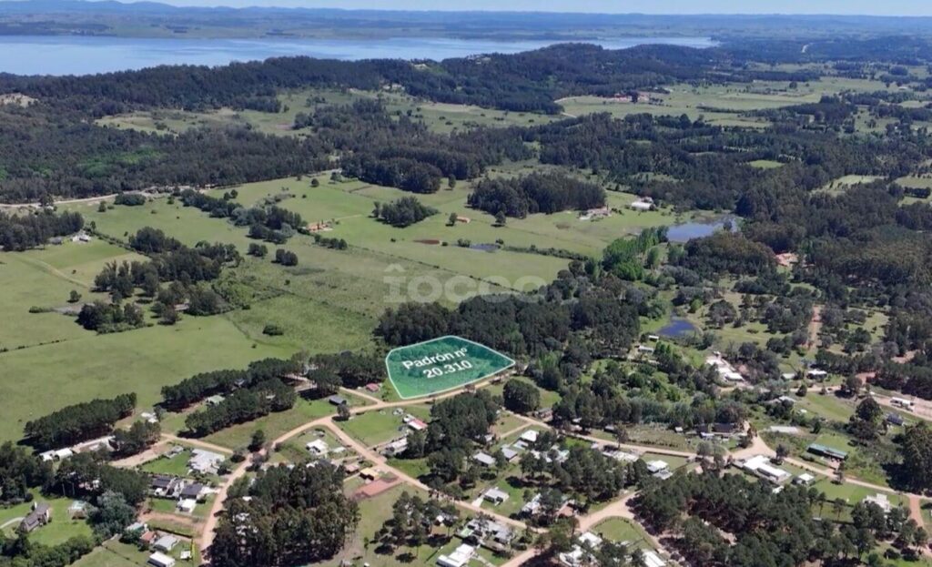 Predio de 13.730 m2 en Chacras del Pinar – Maldonado, proximo a Punta Ballena