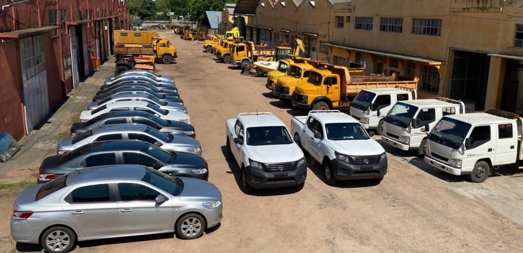 Autos, camionetas, tractores, camiones y maquinaria vial que pertenecieron al Ministerio del Interior