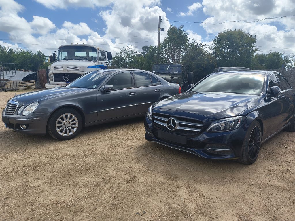 Remate judicial, aduana y otros comitentes: cientos de lotes varios y muy buena selección de automotores