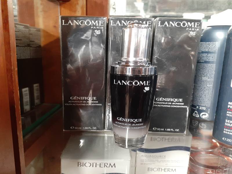 Cientos de lotes, perfumeria, cosmetica, bebidas, herramientas, ferreteria, maquinaria, miles de prendas y mucho más.