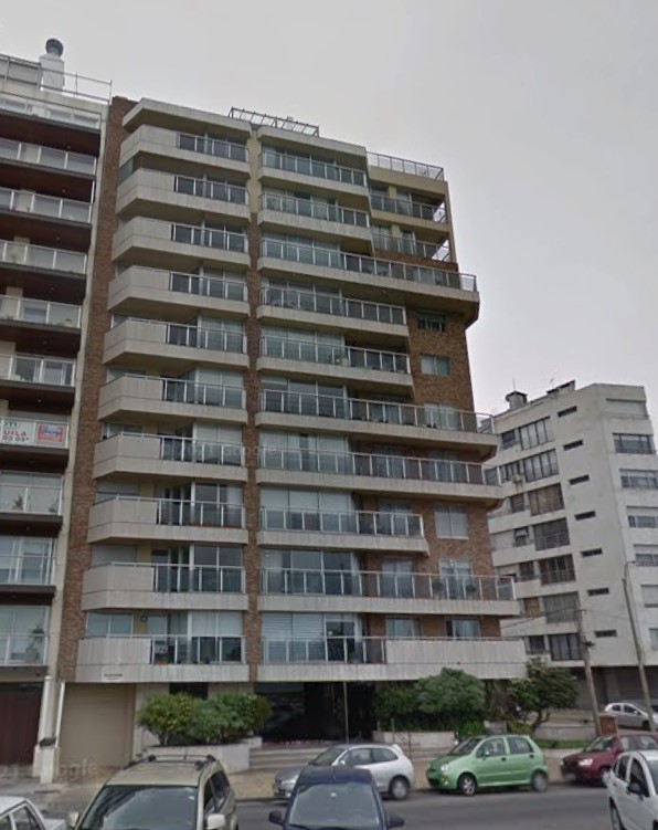 Excelente Pent House frente al golf y a la rambla en Punta Carretas