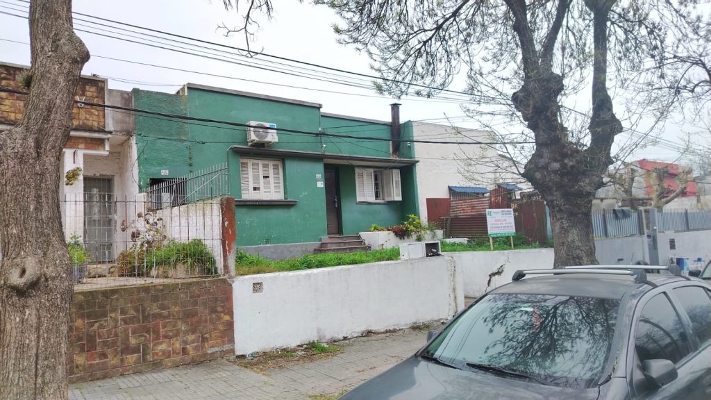 Cerro: Dos viviendas en un padrón